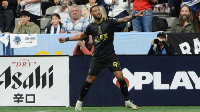 2023-10-22T022426Z_1774245387_MT1USATODAY21706871_RTRMADP_3_MLS-LOS-ANGELES-FC-AT-VANCOUVER-WHITECAPS-FC.JPG