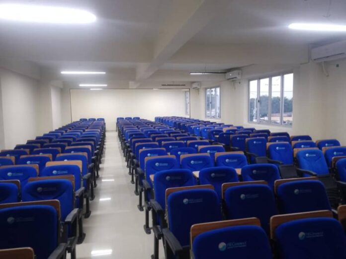 Campus20numC3A9rique20ISP-Gombe20.jpg