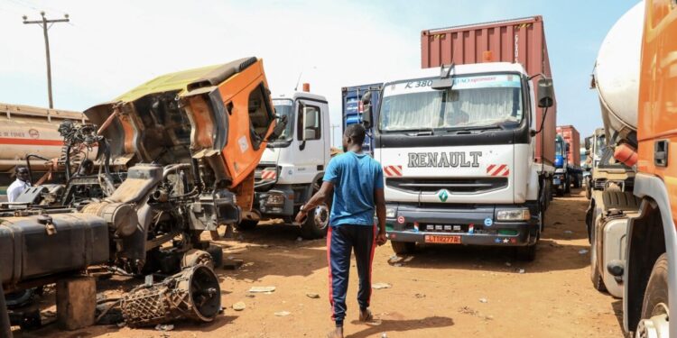 La limon des transporteurs camerounais provocation le gastronomie de Bangui