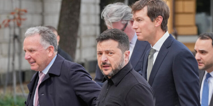 Imminaaɓe Donald Trump ene tawde e Volodymyr Zelensky e jonnde alet hannde to Ukraine