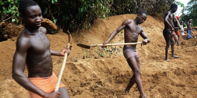 La Centrafrique espère la fin des austérité sur ses exportations de diamants