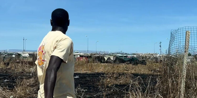 Gambinaajo jaltiniraaɗo Amerik doole naɓaa leydi Ghana ene seeɗto no oo alhaali yaari