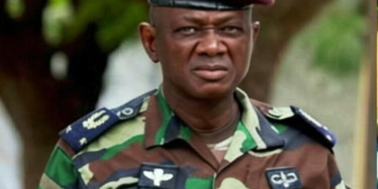 Senegaal – Kulhuli Jihaadiyaŋkooɓe : Jeertinooje seneraal Meysa Sellé Njaay  