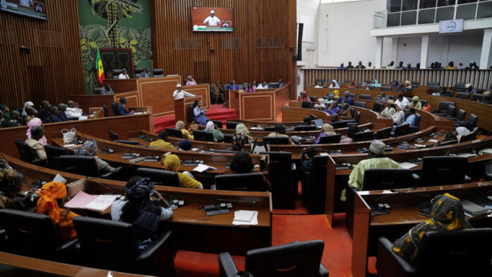 Sénégal : Human Rights Watch alerte sur le durcissement de la répression visant les personnes LGBT