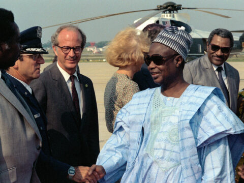 Ahmadou Ahidjo, premier président du Cameroun : parcours d’un homme d’État peul du Nord