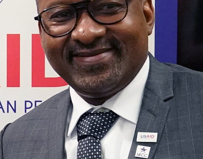 Mohamed Juldeh Jalloh, vice-président de la Sierra Leone, au siège de l’USAID à Washington