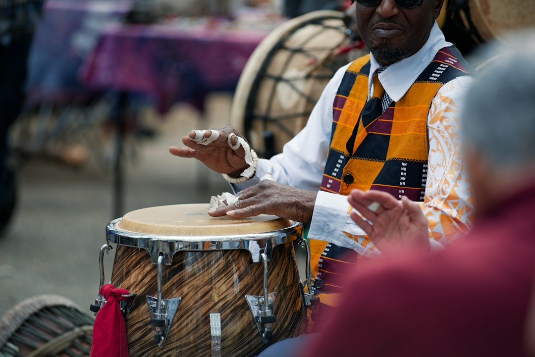 La musique peule : flûtes, luths et voix d’un patrimoine vivant